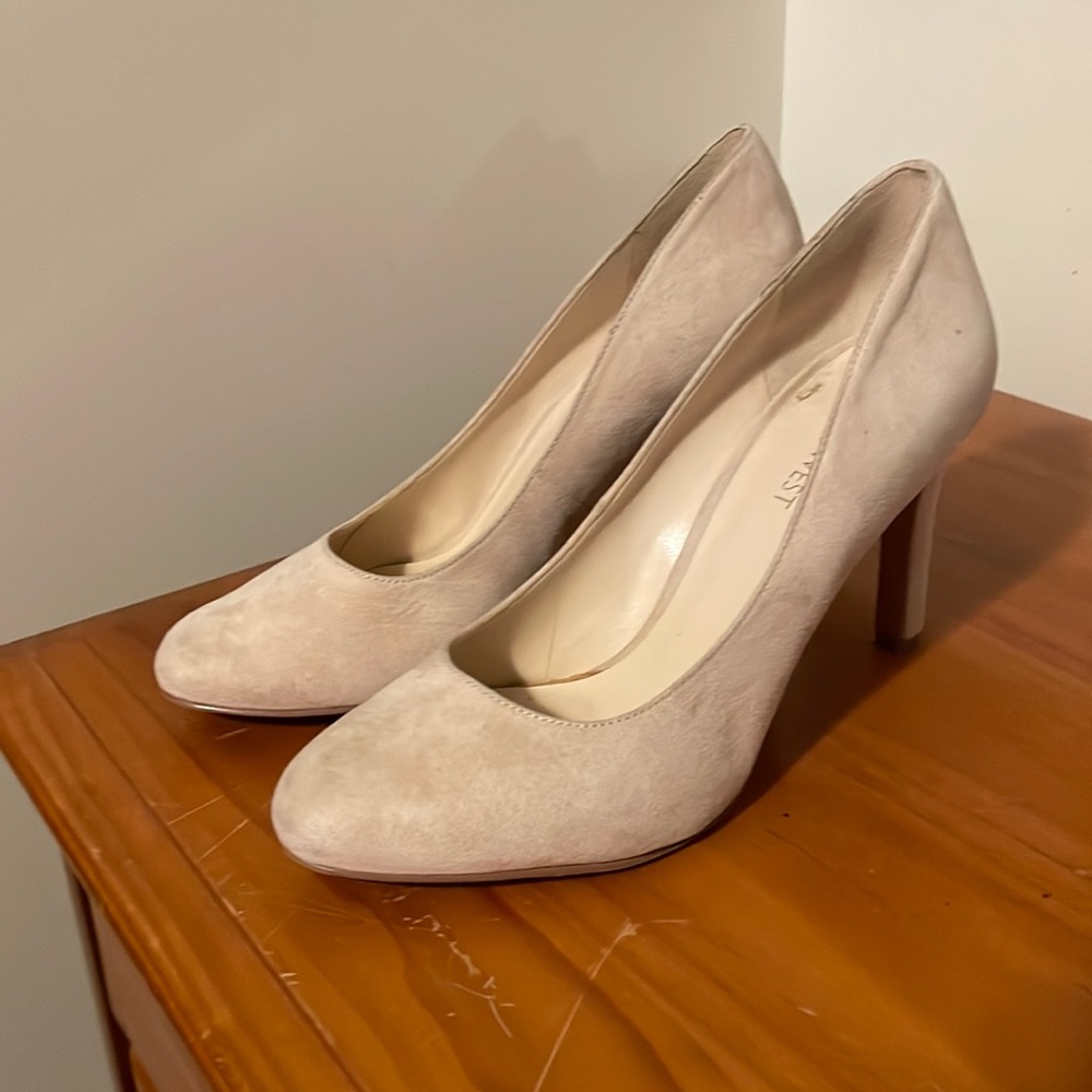 light pink velvet high heals